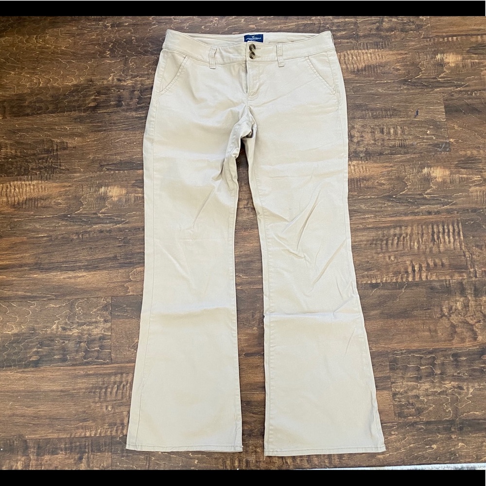 American Eagle khaki pants